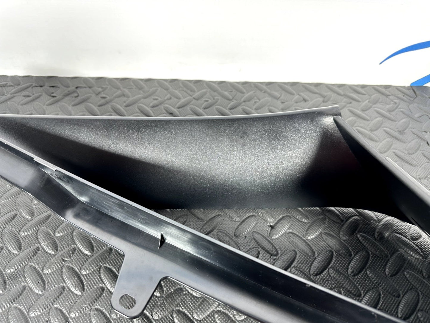 14-21 BMW 2 SERIES GRAN TOURER F45 F46 RIGHT A-PILLAR TRIM COVER BLACK 7329586