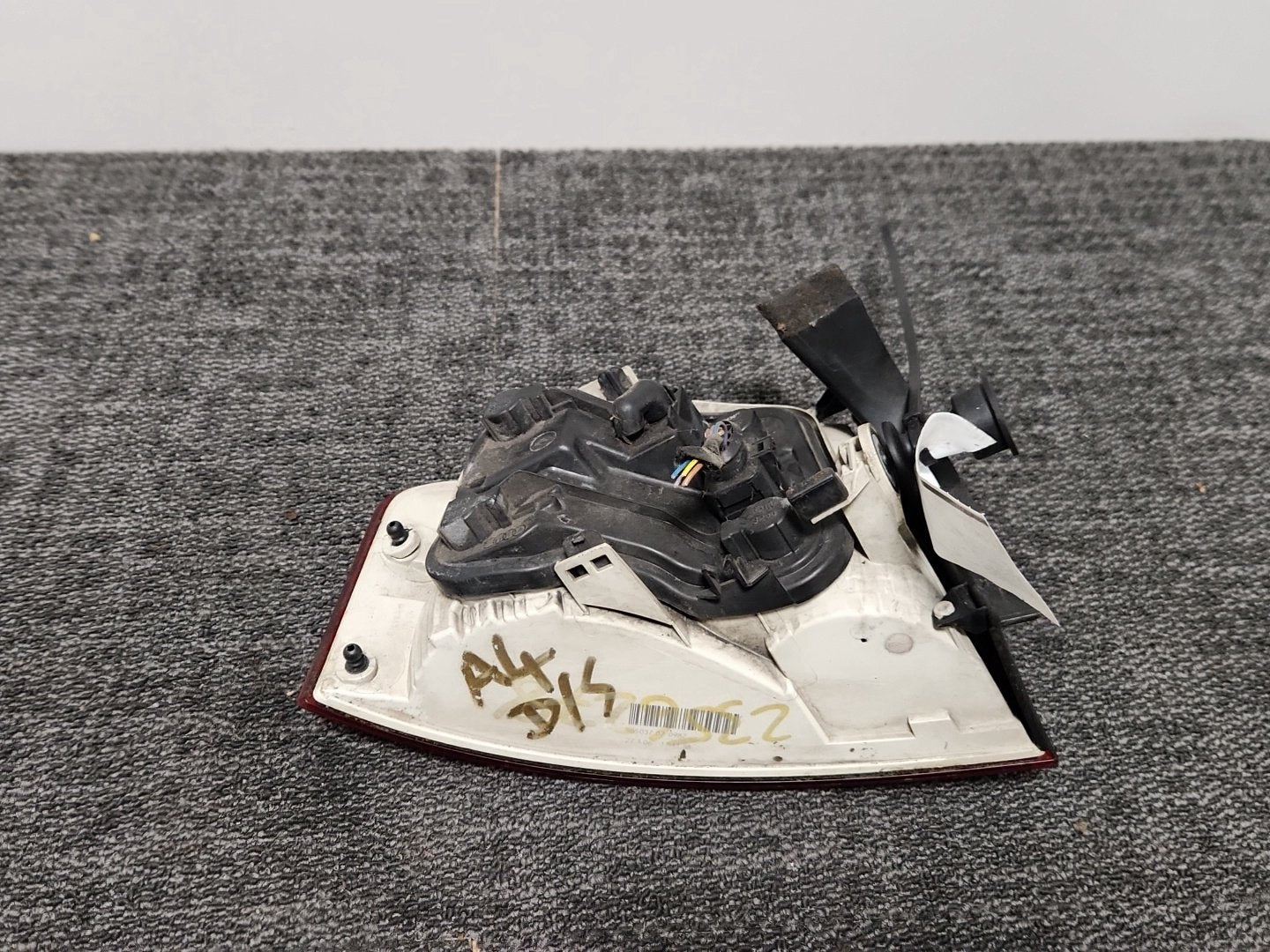 2006 Audi A4 B7 Genuine Rear Right O/S Driver Outer Tail Light