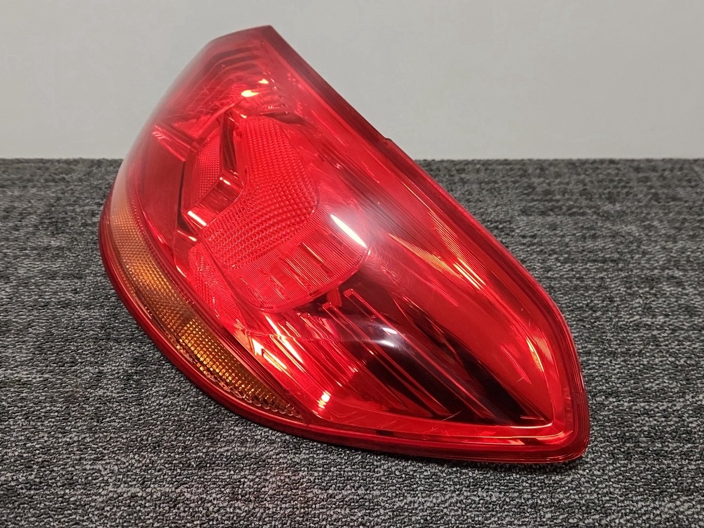 2013 Vauxhall Astra MK6 (J) (A3400) Genuine Rear Right Outer Tail Light 13282243