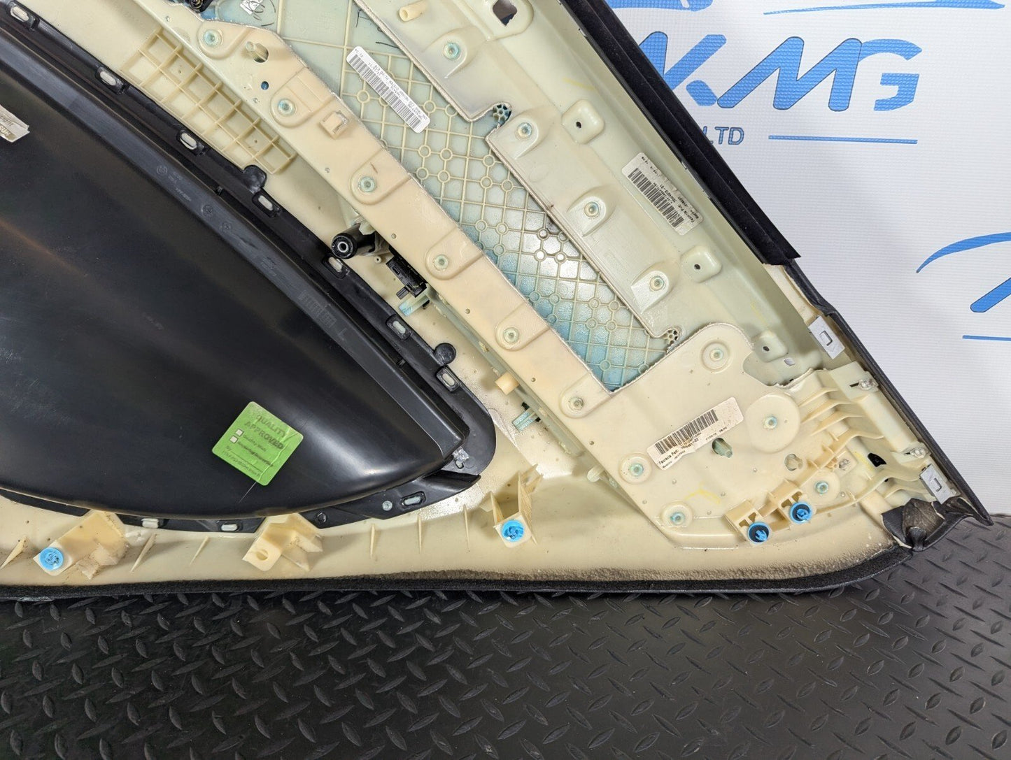 10-13 BMW X5 E70 LCI REAR LEFT N/S DOOR CARD TRIM PANEL