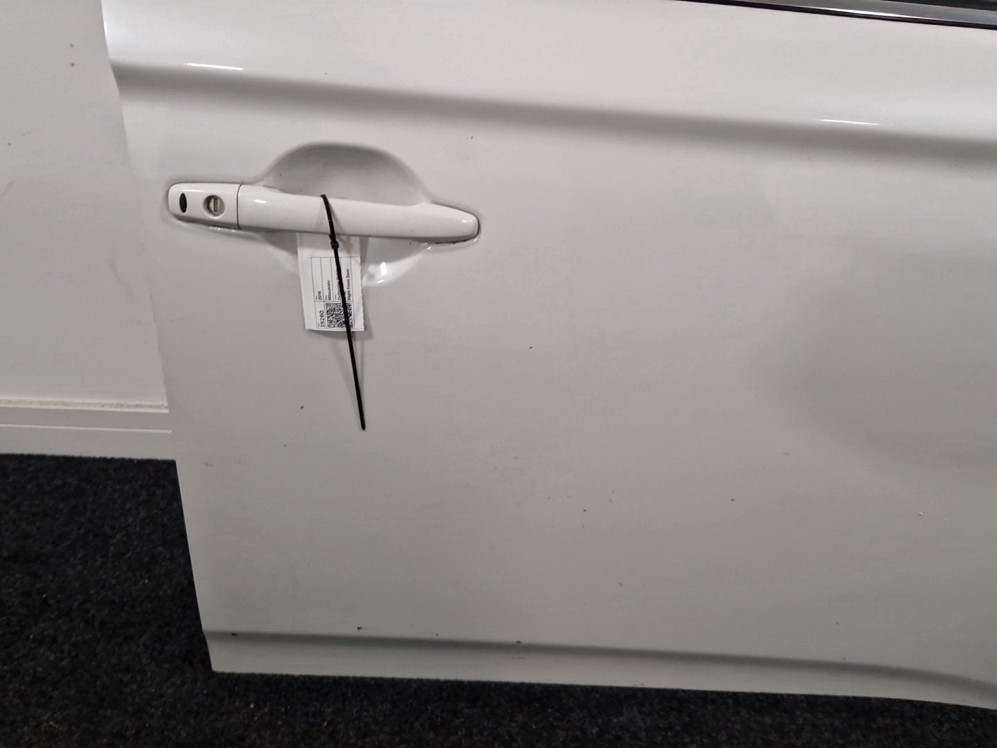 Mitsubishi Outlander PHEV MK3 (RE1) (GG2W) SUV Front Right Complete Door in W13A