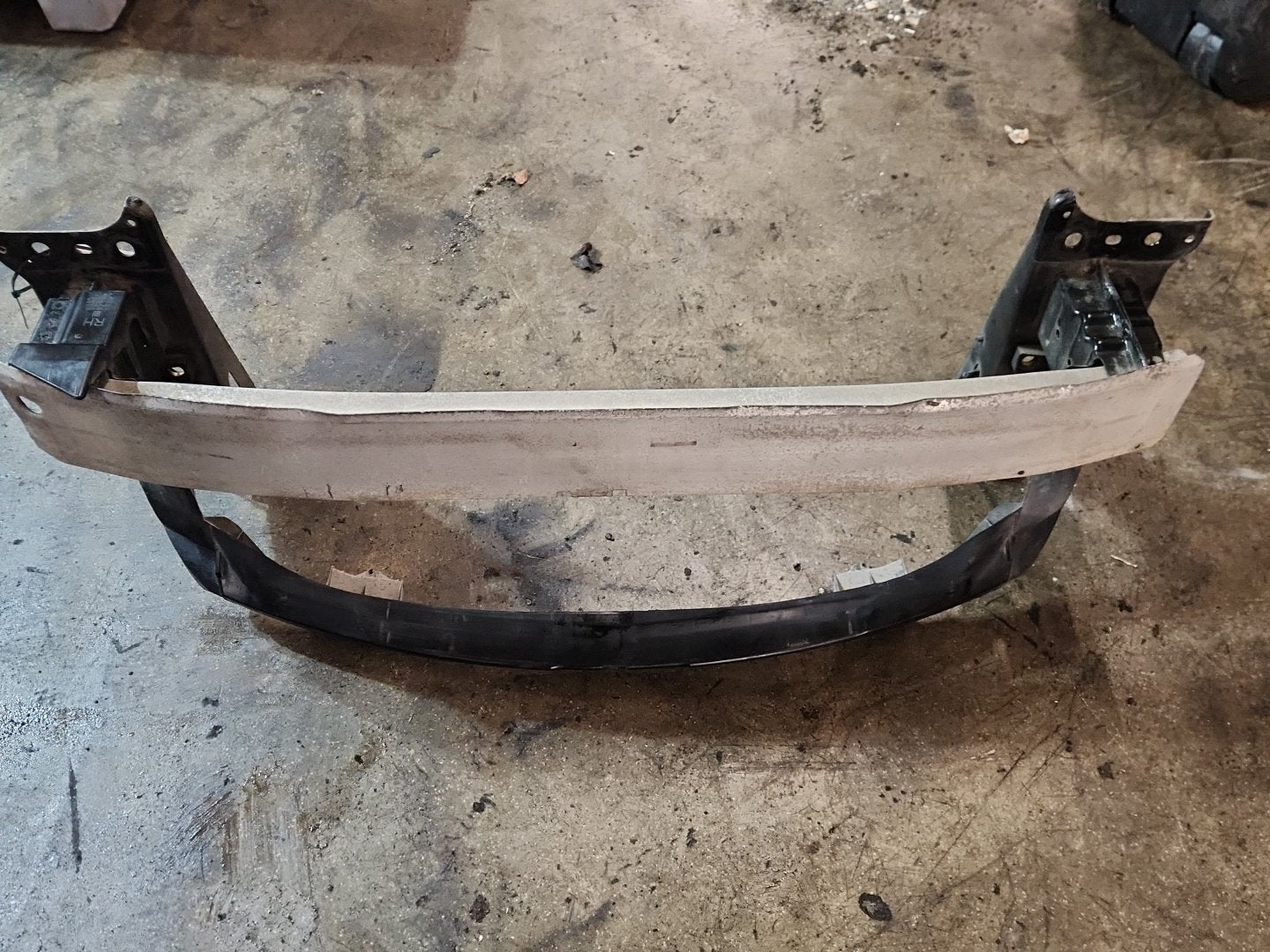 Vauxhall Corsa MK3 (D) (4400) Hatchback Front Bumper Bar Reinforcement 13223751