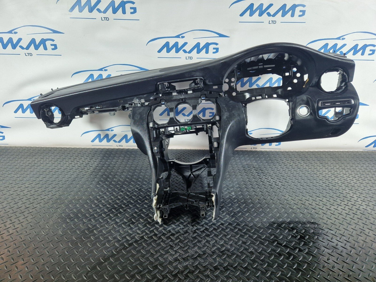 14-21 MERCEDES BENZ C200d W205 DASHBOARD ASSEMBLY TRIM PANEL & PASSENGER AIRBAG