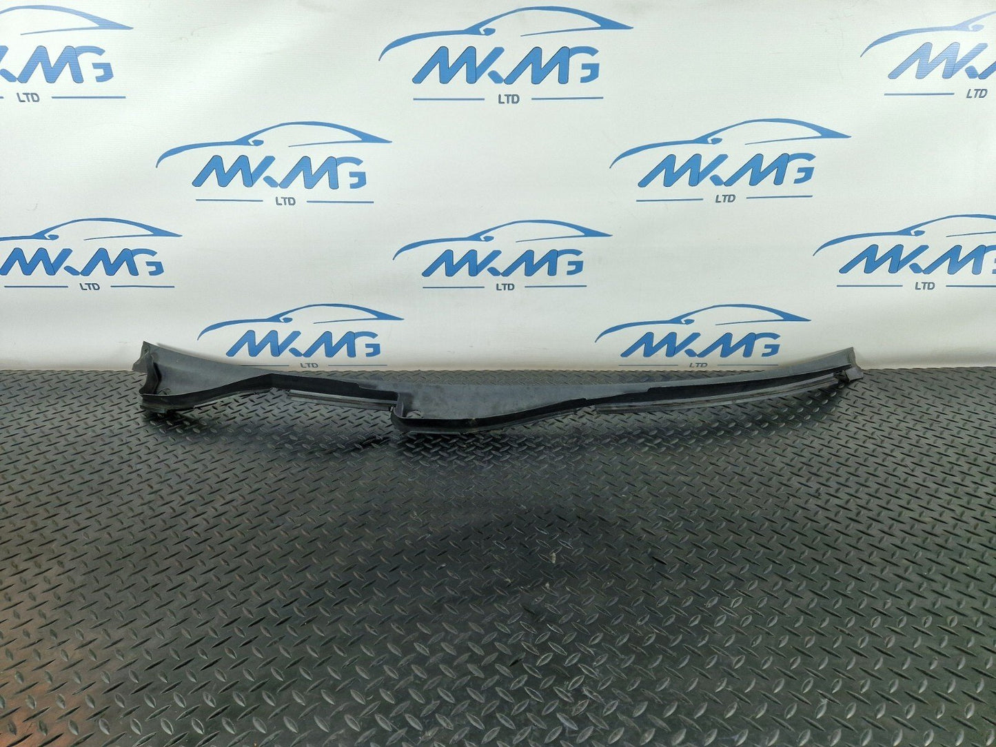 12-17 AUDI S5 CONVERTIBLE OEM WINDSCREEN SCUTTLE PANEL COVER 8K2819403B