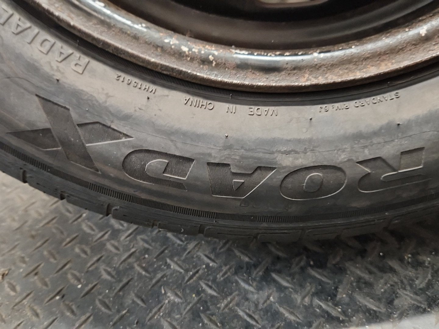 Peugeot Partner B9 Cargo Van 15" Steel Wheel with Tyre 195/65/15 ~4mm