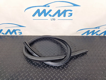 10-18 AUDI A7 4G S-LINE GENUINE FRONT LEFT NSF RUBBER WEATHER SEAL 4G8831707A