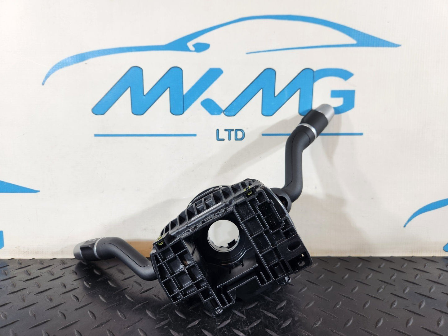 19-ON RANGE ROVER EVOQUE L551 GENUINE STEERING COLUMN STALK L8B2-13N064-BC