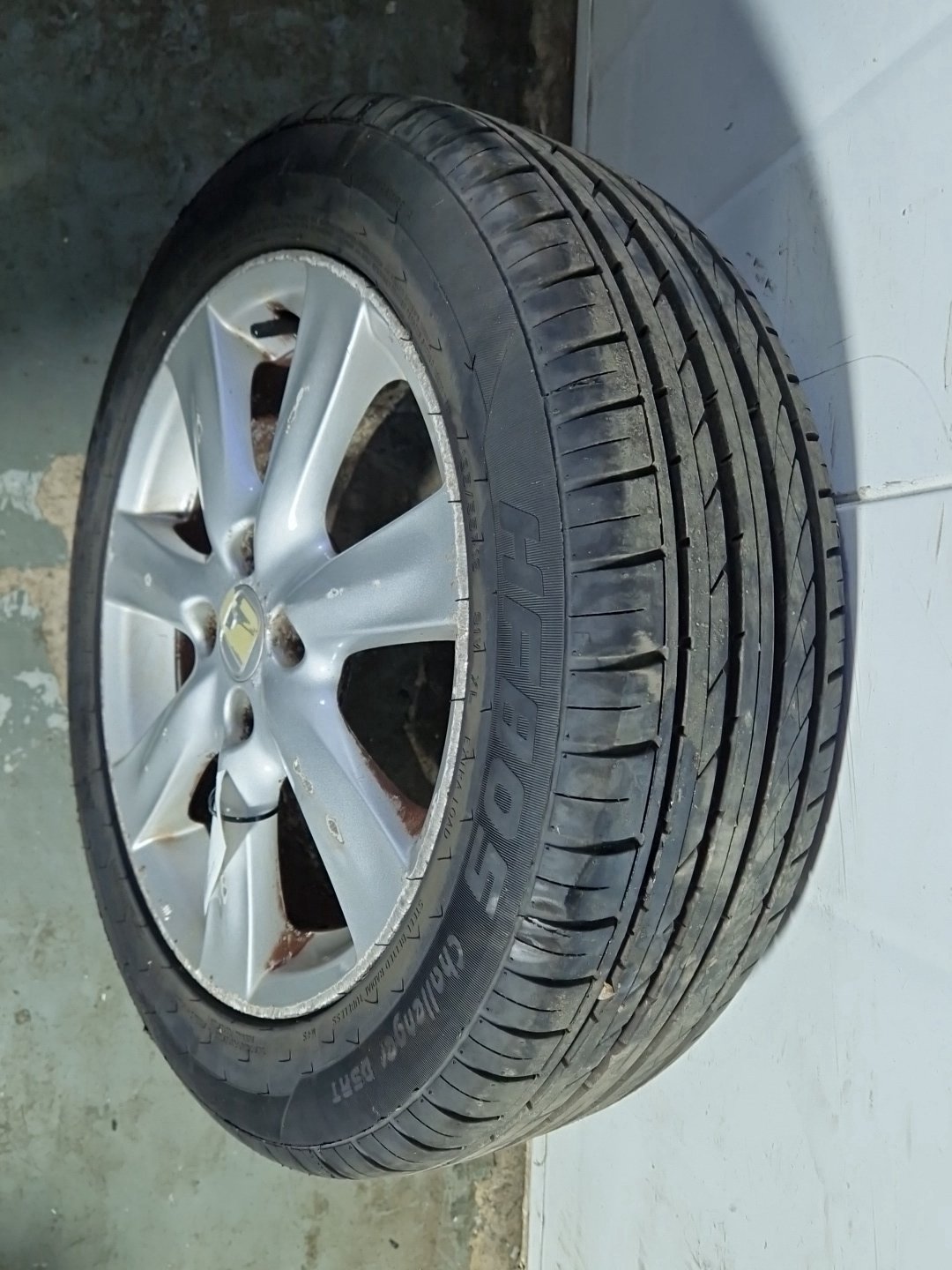 2010 Honda Insight MK2 (ZE2) 16" Alloy Wheel with Tyre 195/55/16 ~7mm