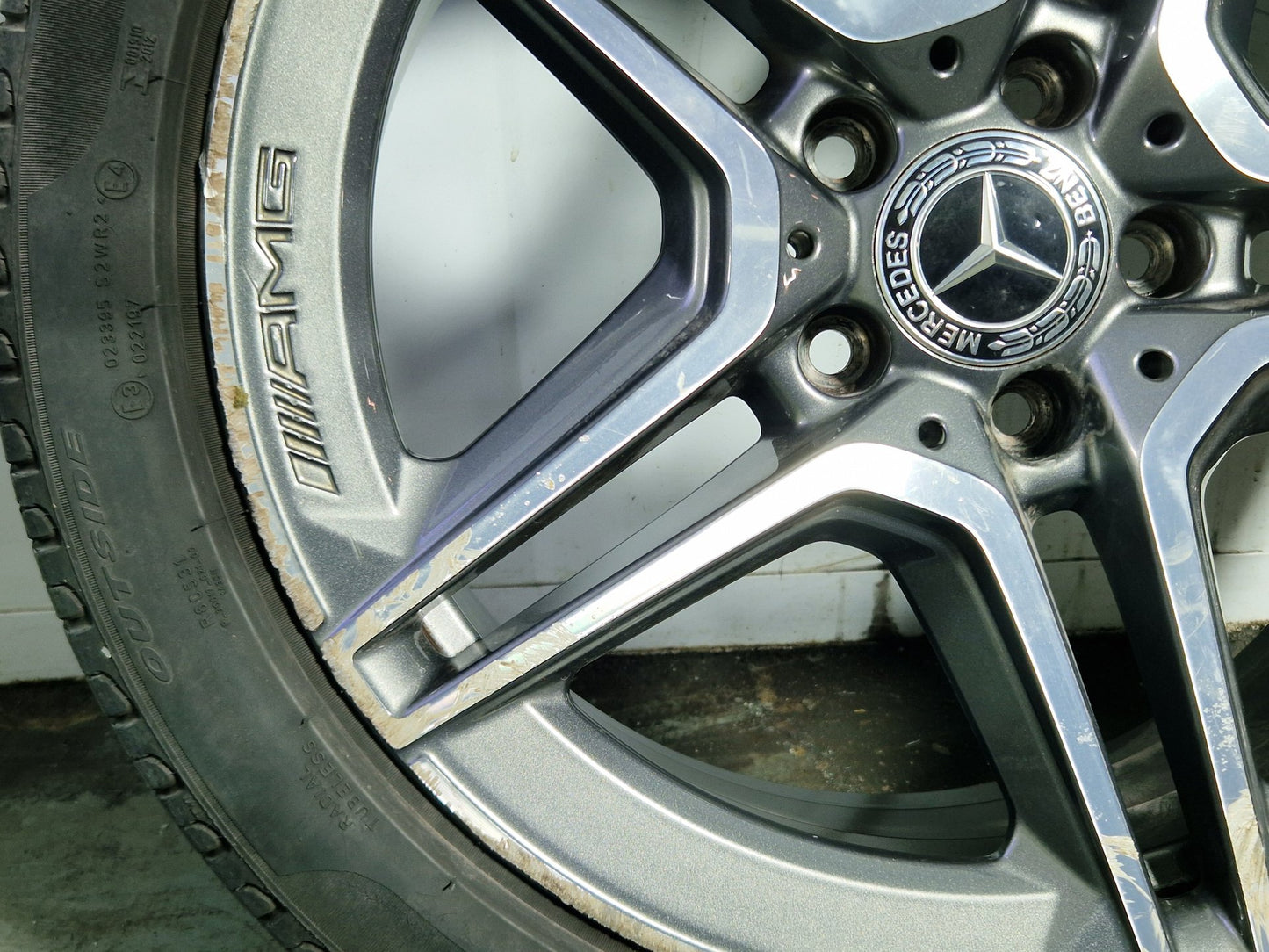 Mercedes-Benz A-Class W177 18" Alloy Wheel with Tyre 225/45/18 ~4mm A1774011500