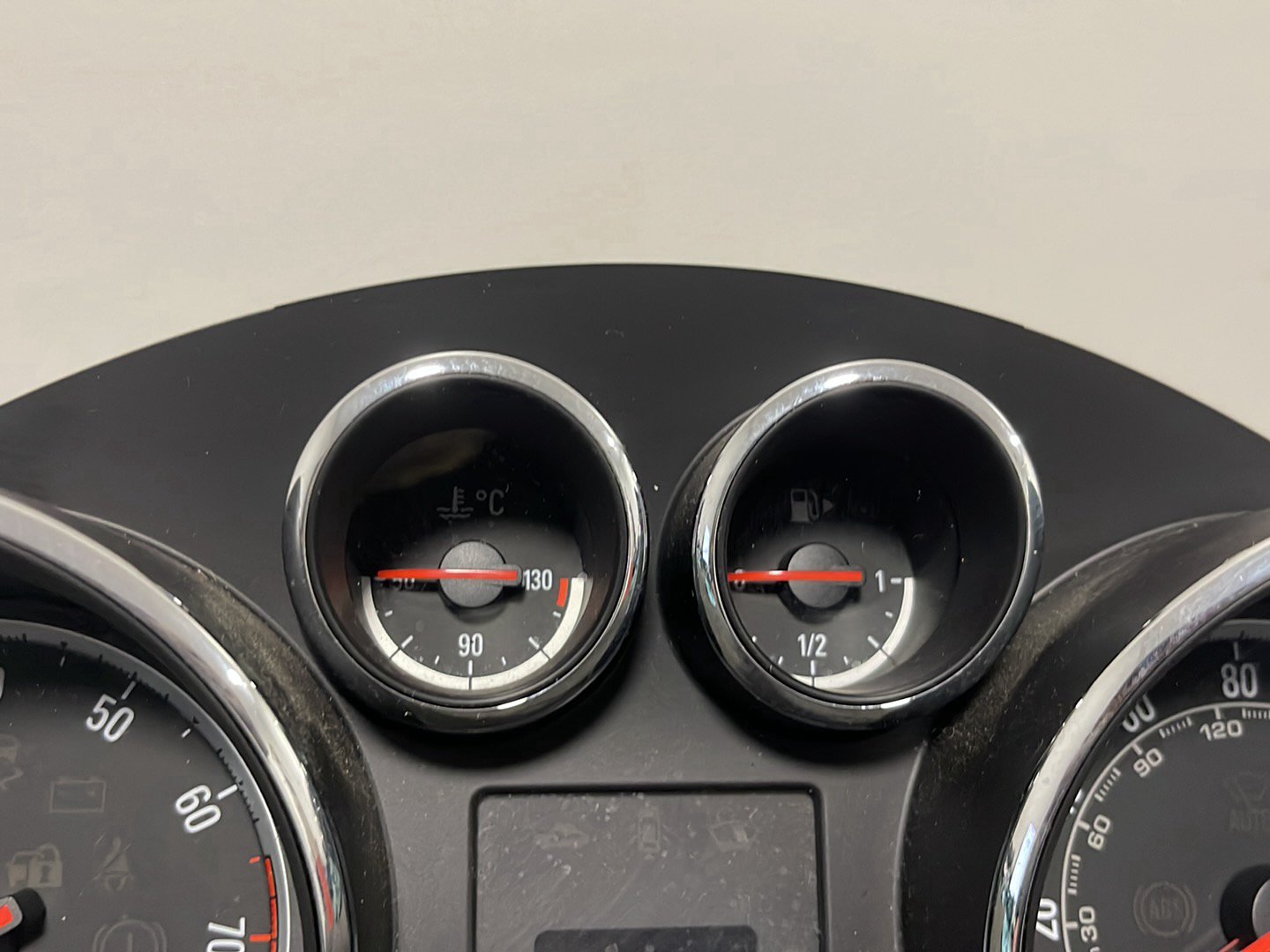 Vauxhall Astra MK6 (J) (A3400) Hatchback Speedometer Instrument Cluster 13433771
