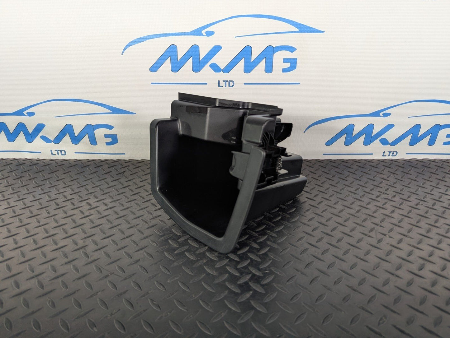 BMW 2 series F46 Rear Deck boot Storage Box 7327034