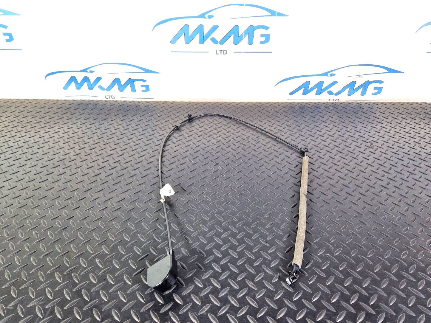16-19 AUDI A4 AVANT B9 S-LINE RIGHT REAR SEAT RELEASE CABLE 8W9885682