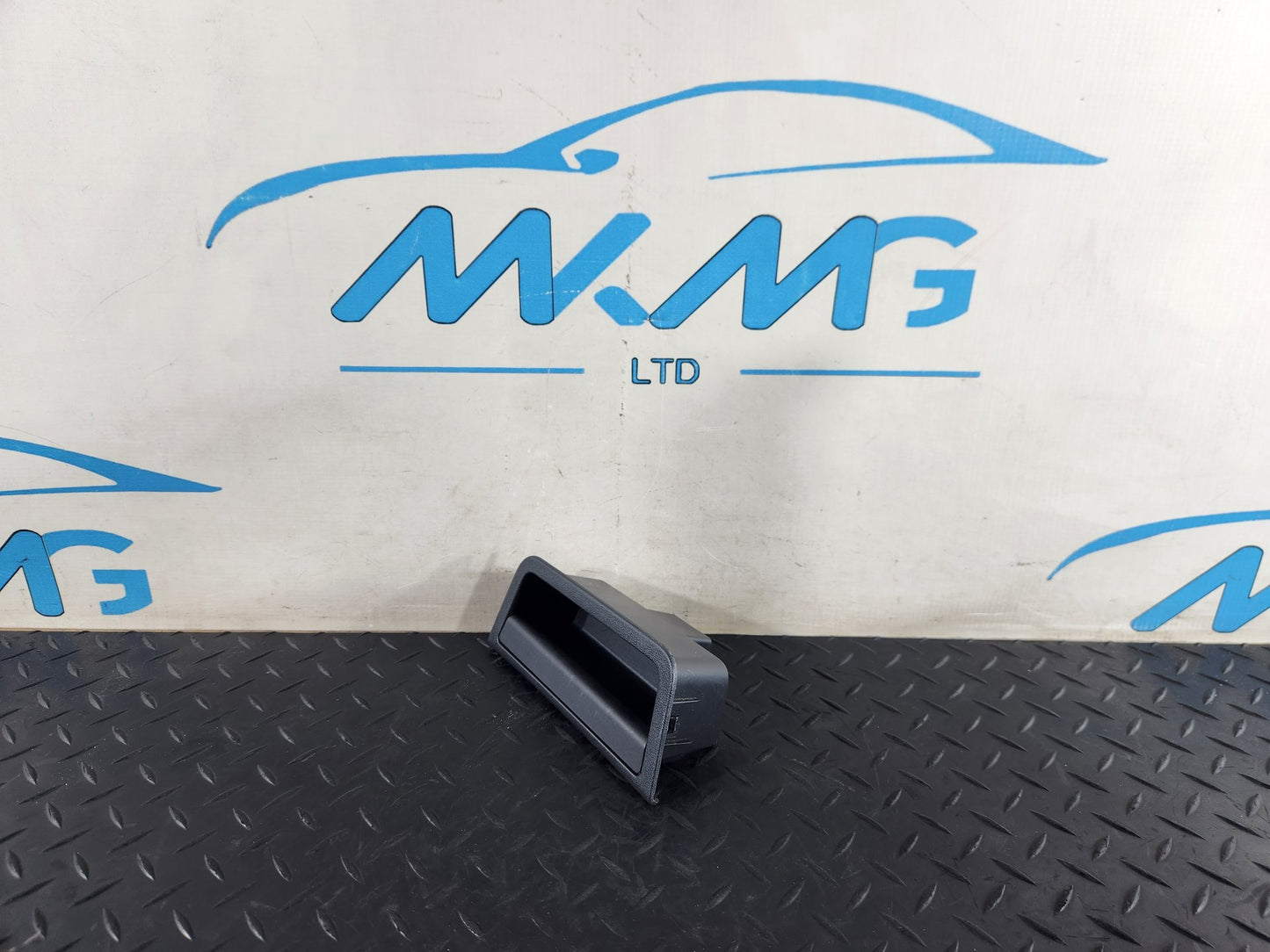 Land Rover Range Rover Evoque L551 Front Left N/S Door Trim K8D2-434A43-AB