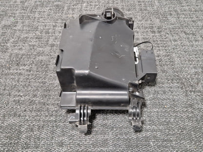 Citroen C4 Picasso MK2 (B78) MPV 1.6 Diesel Genuine Fuse Box Relay