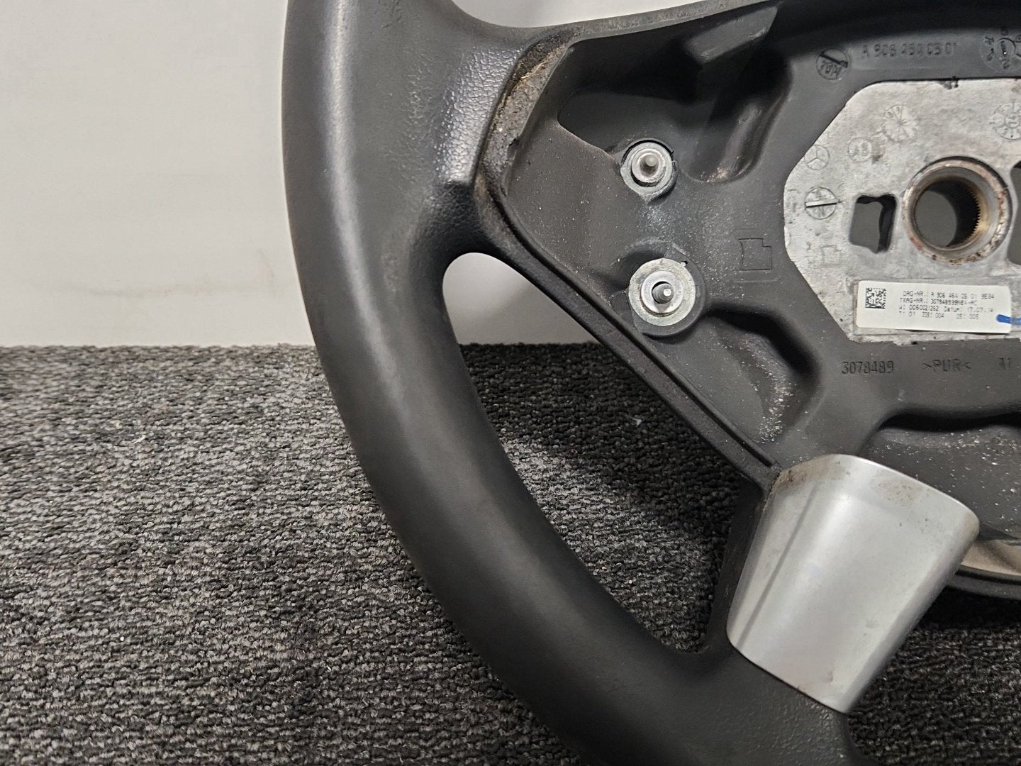 Mercedes-Benz Sprinter W906 (NCV3) Cab & Chassis Steering Wheel A9064640501