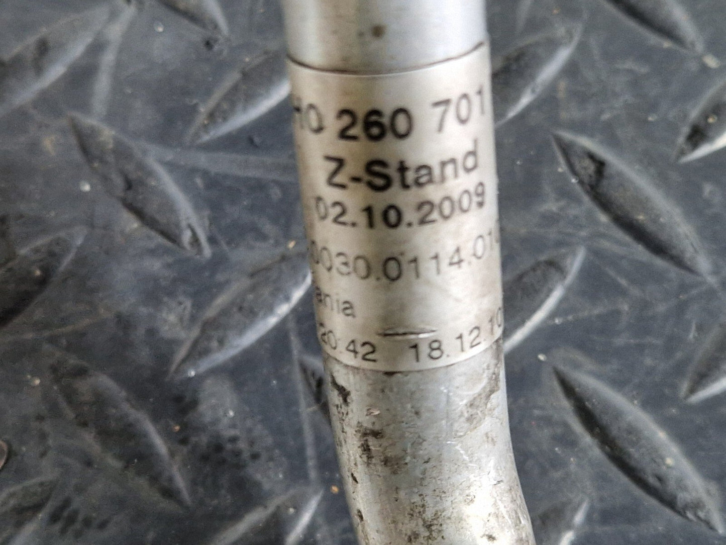 10-17 AUDI A8 4H A/C AIR CONDITIONING PIPE HOSE LINE 4H0260701M
