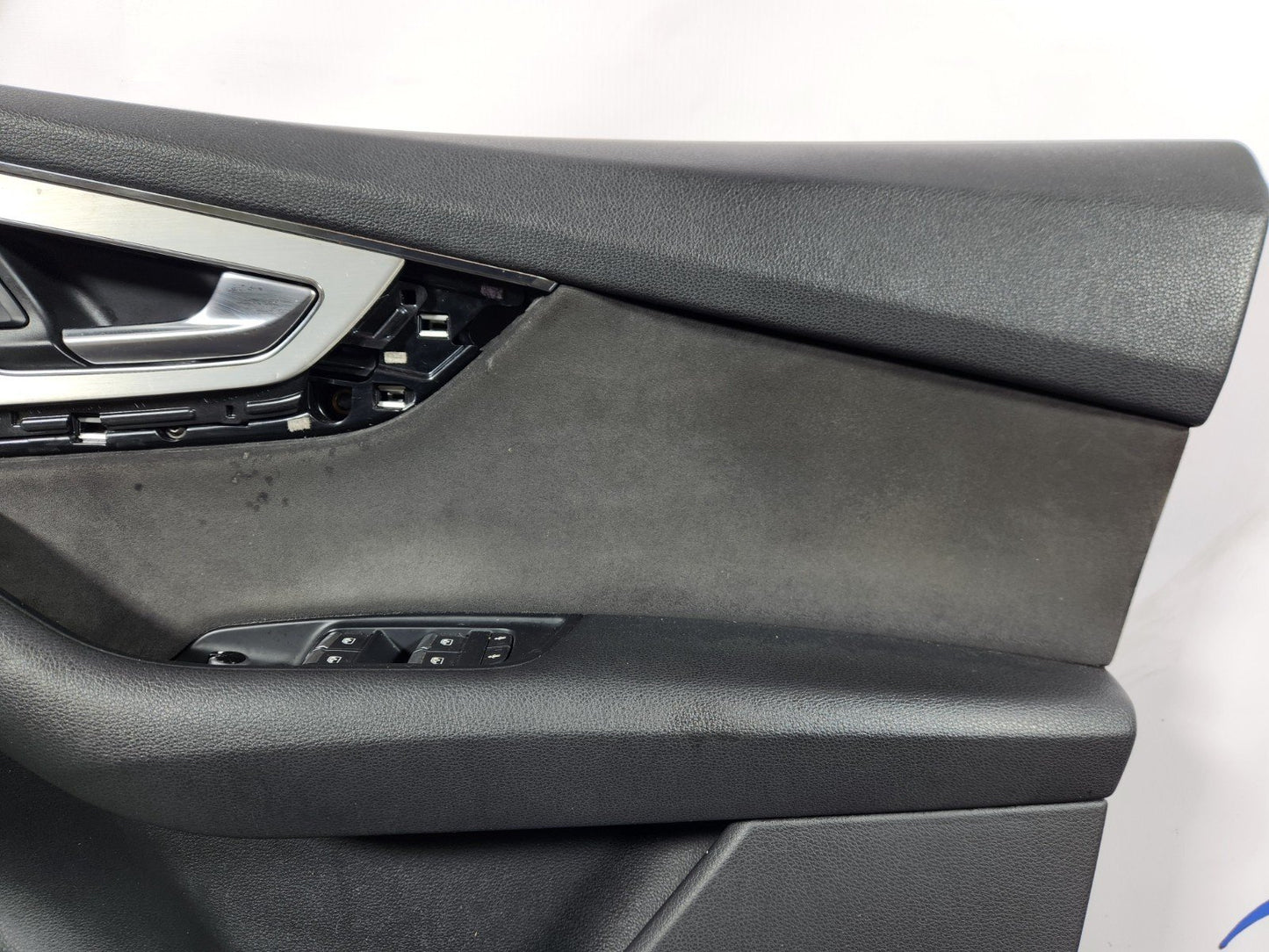 16-20 AUDI Q7 4M OEM FRONT RIGHT ALCANTARA DOOR CARD PANEL COVER 4M2867106