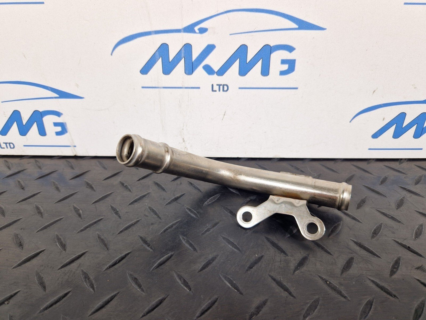 14-23 MERCEDES BENZ VITO W447 2.1d COOLANT HOSE PIPE A6512030902