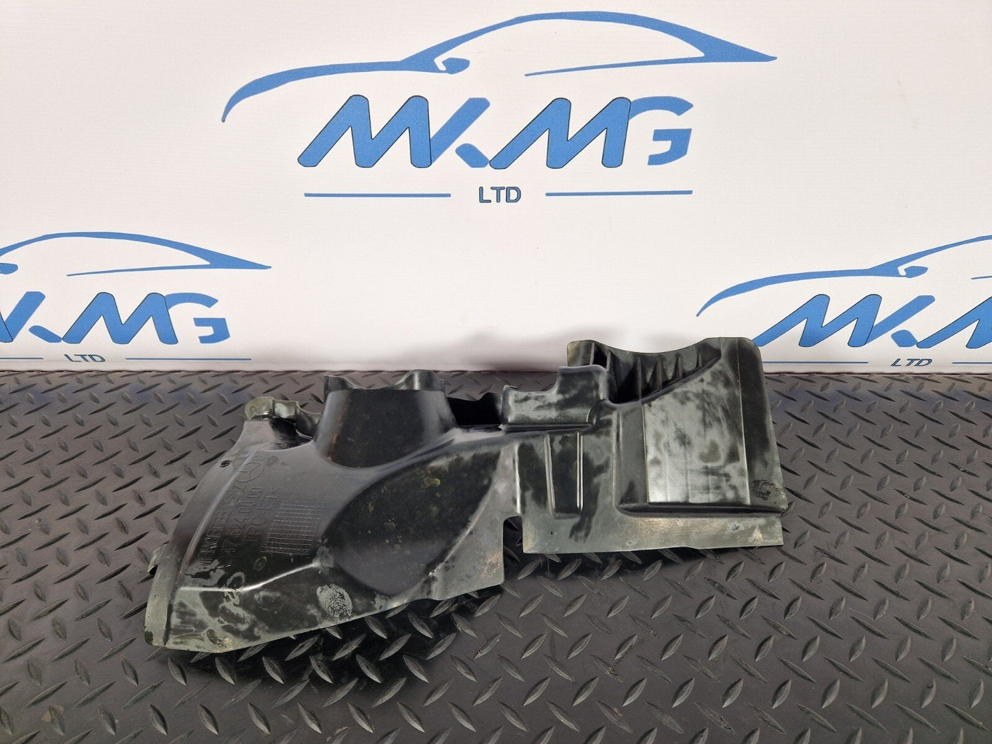 18-ON MERCEDES A CLASS W177 UNDERBODY ENGINE TRAY TRIM COVER A2475240000
