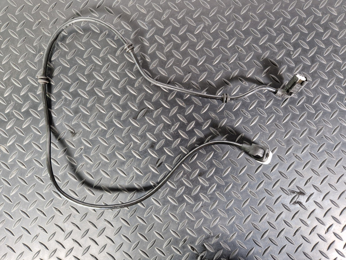 14-21 MERCEDES BENZ C220d W205 REAR LEFT BRAKE PAD WEAR SENSOR A2055404106