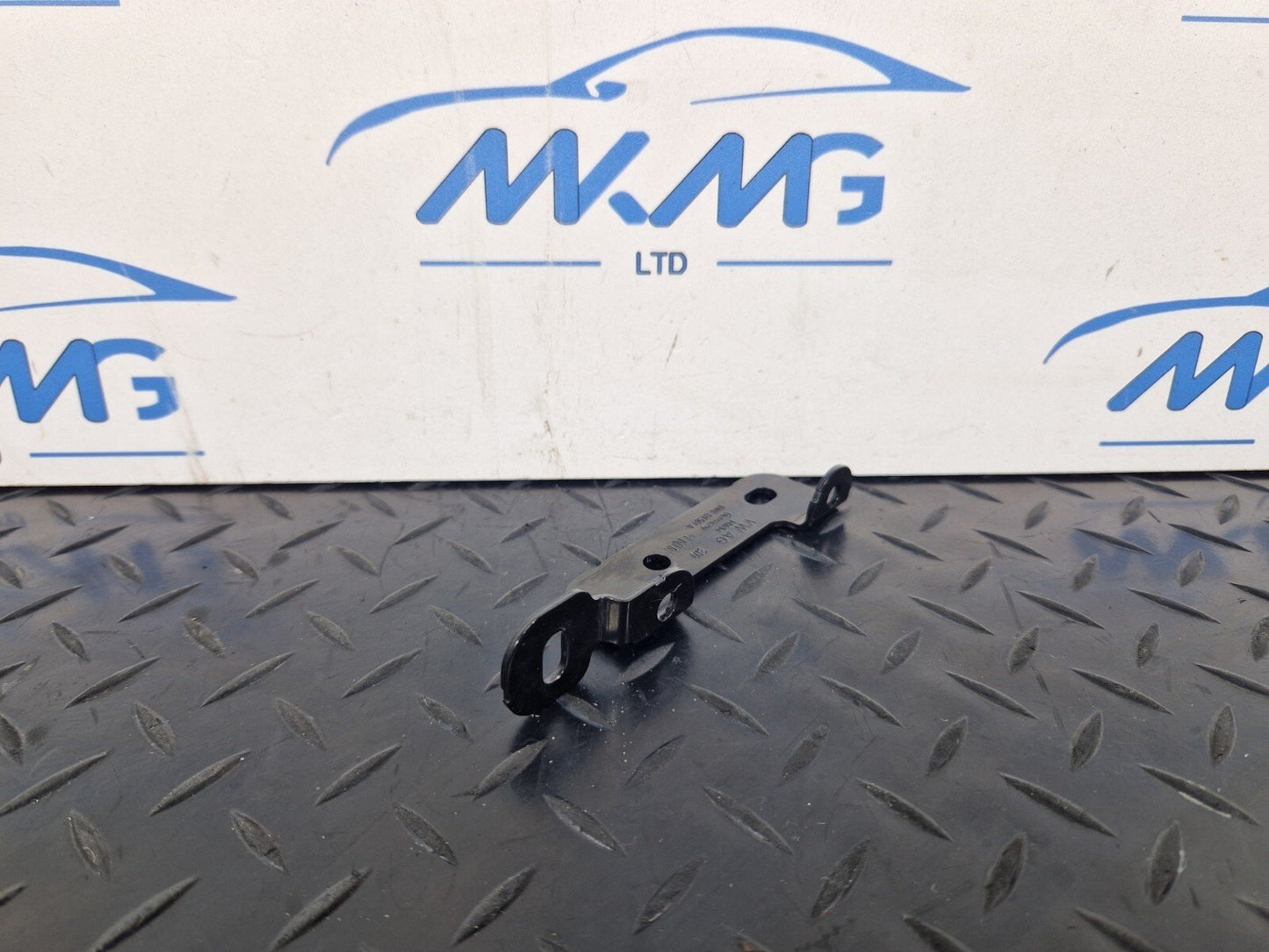 16-19 AUDI A4 B9 S-LINE OEM REDUCTION AGENT BRACKET 8W0131561A