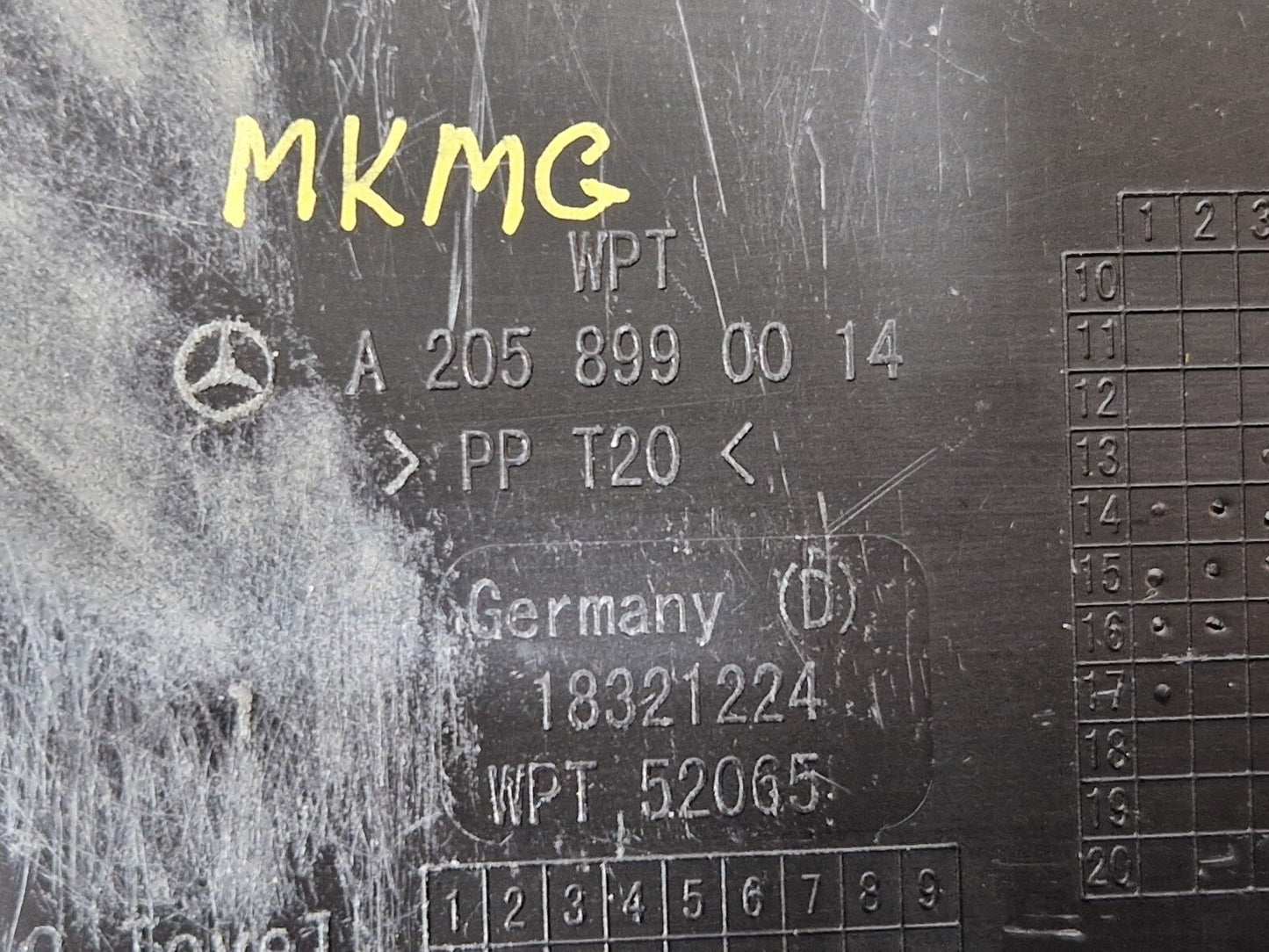 14-21 MERCEDES BENZ W205 GENUINE OEM TRUNK BOOT TOOL STORAGE TRAY A2058990014