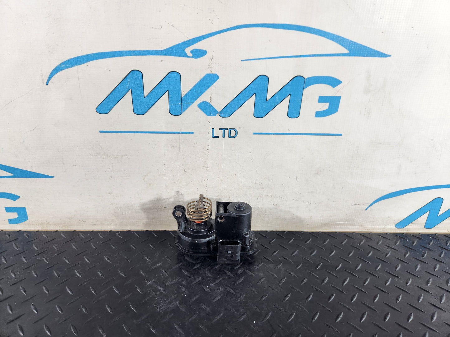 Land Rover Range Rover Evoque L551 SUV Exhaust Flap Actuator Motor M8D29F646AC