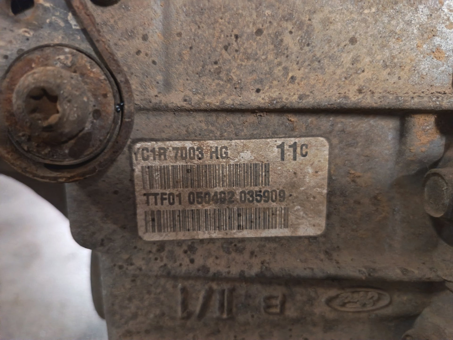 Ford Transit MK6 Transmission Gearbox 2.4L Diesel 5 Speed Manual YC1R-7003-HG
