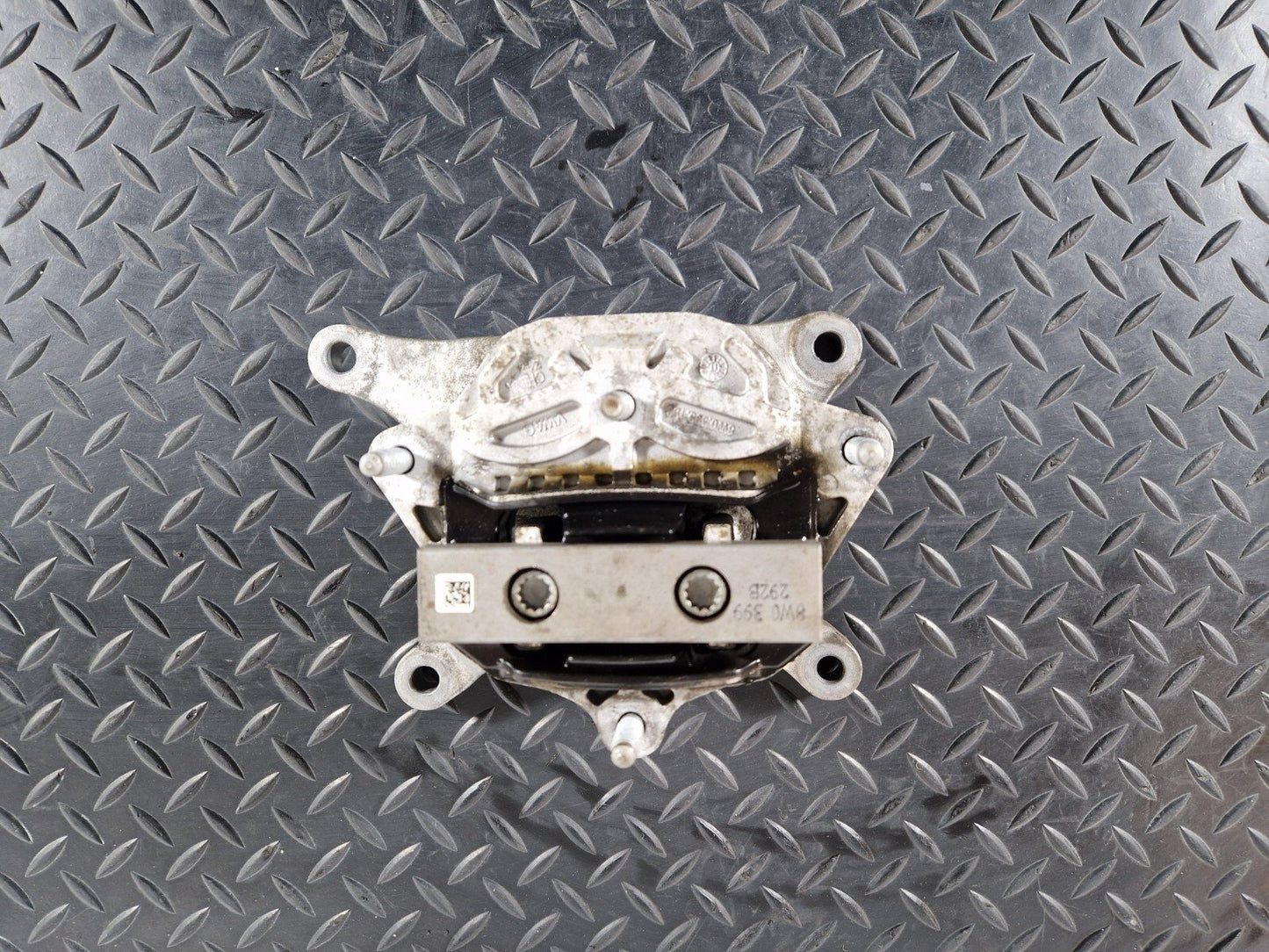 16-24 AUDI A5 F5 GENUINE ENGINE MOUNT BRACKET 8W0399118C