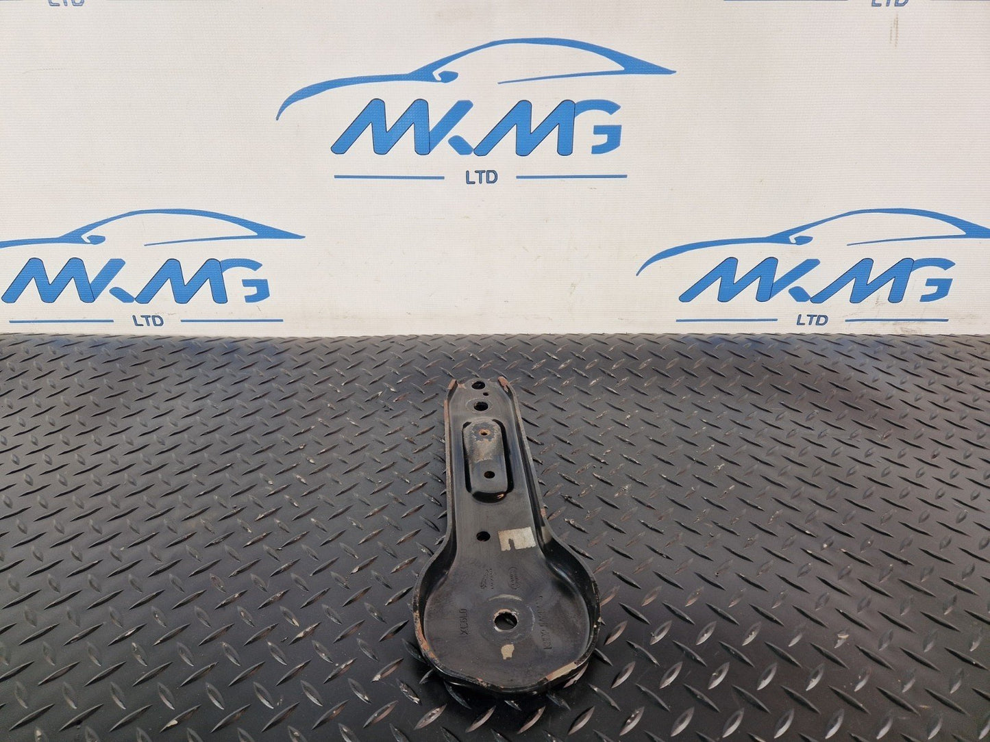 19-ON RANGE ROVER EVOQUE L551 REAR SUSPENSION MOUNT BRACKET K8D25A364AB