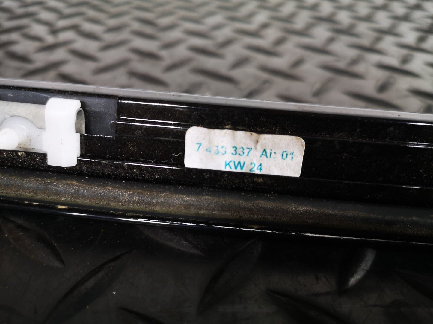 14-20 BMW 4-SERIES M-SPORT F32/F82 GENUINE LEFT PASSENGER SIDE DOOR TOP TRIM
