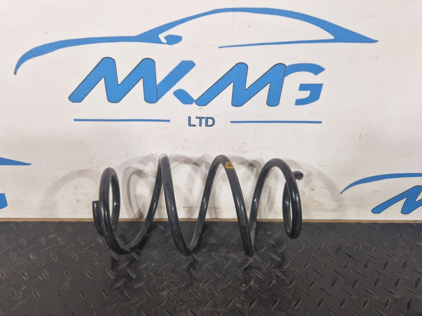 18-ON MERCEDES BENZ A CLASS W177 REAR COIL SPRING