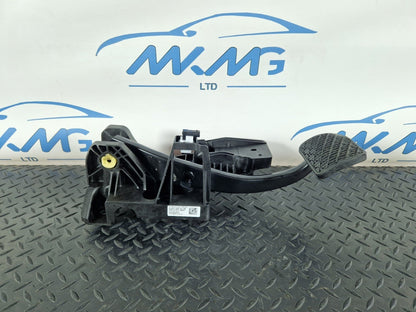 19-ON MERCEDES BENZ A CLASS W177 GENUINE BRAKE PEDAL ASSEMBLY A2472900100