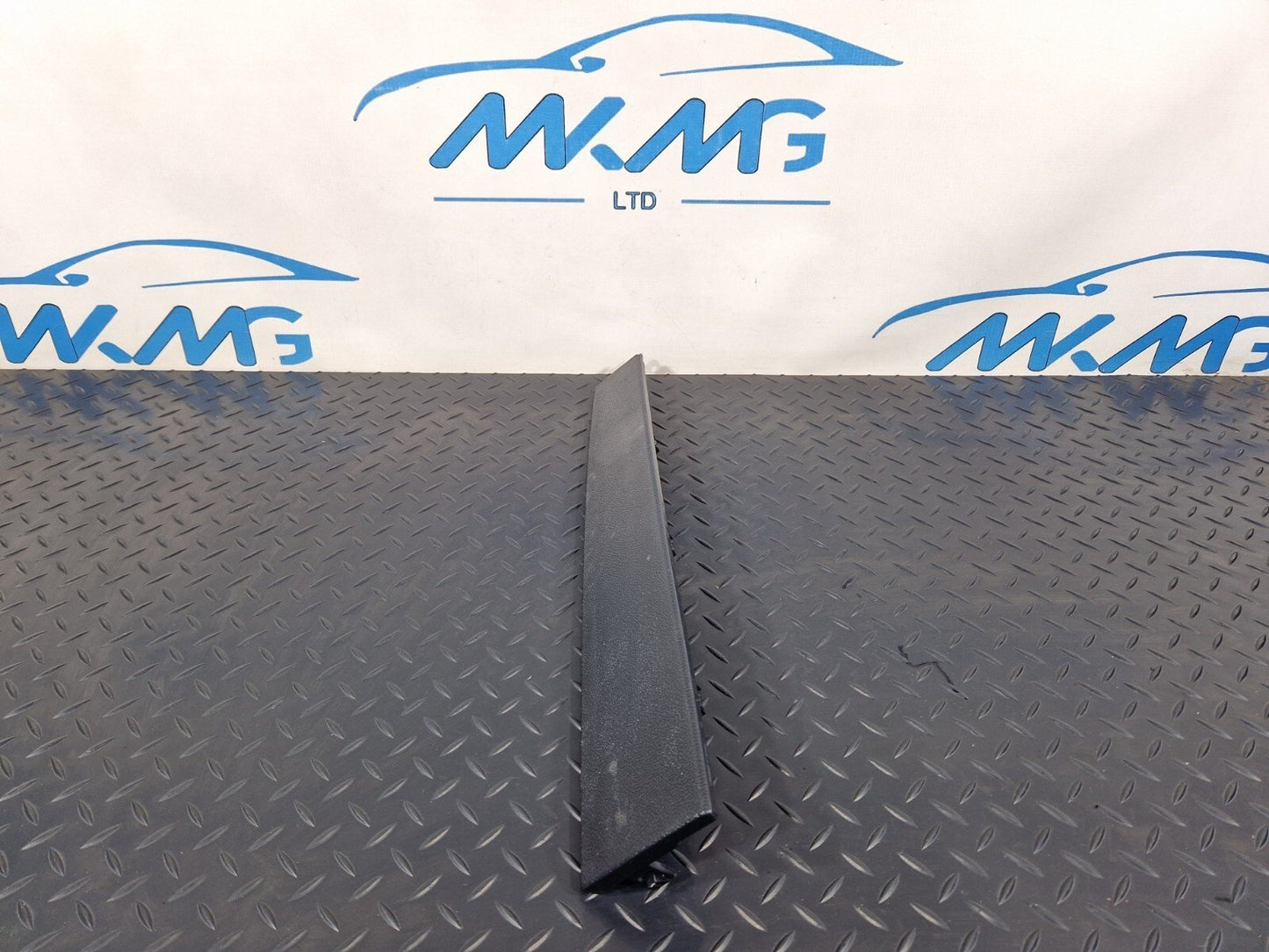 18-ON MERCEDES BENZ SPRINTER W907 W910 OEM DASHBOARD TOP TRIM A9106801300