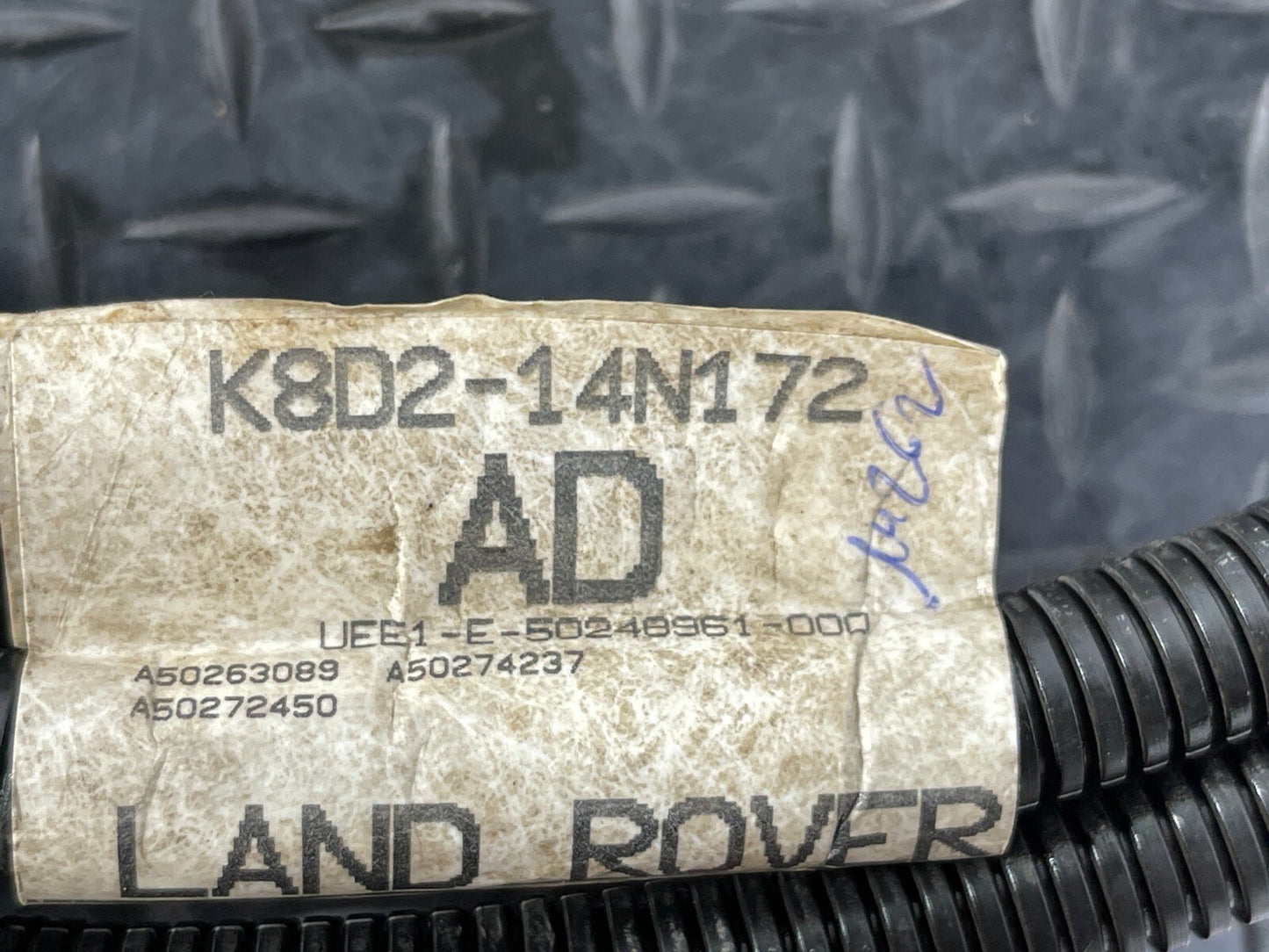 2019-ON LAND ROVER DISCOVERY HYBRID UNDERBODY CABLE TO BATTERY BOX K8D214N172AD