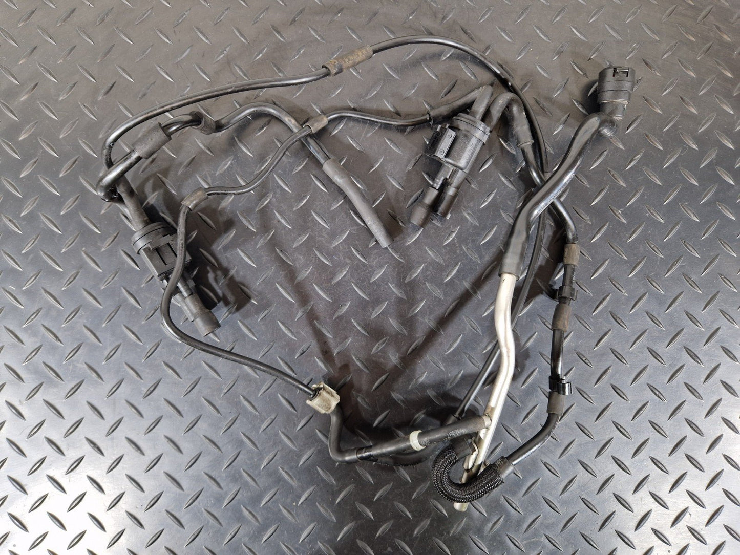 12-18 MERCEDES BENZ B-CLASS W246 GENUINE LINE VACUUM HOSE PIPE LINE A6510702932