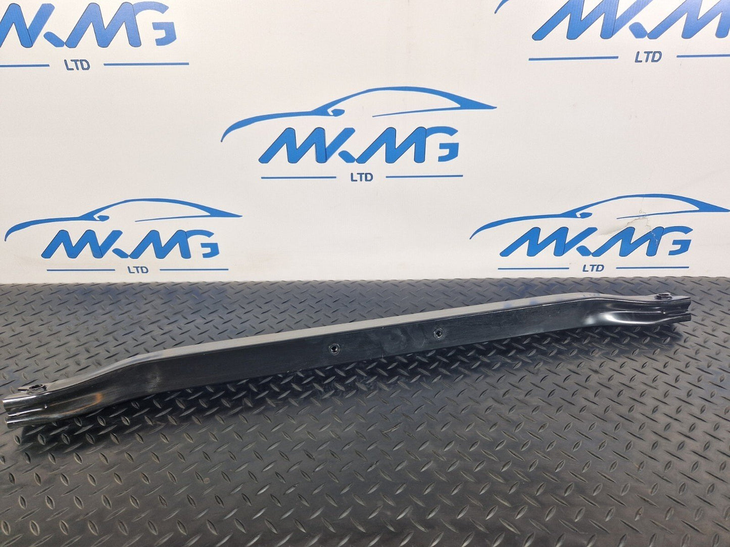 14-21 MERCEDES BENZ C CLASS W205 GENUINE BATERY COMPARTMENT BRACKET A2056100117
