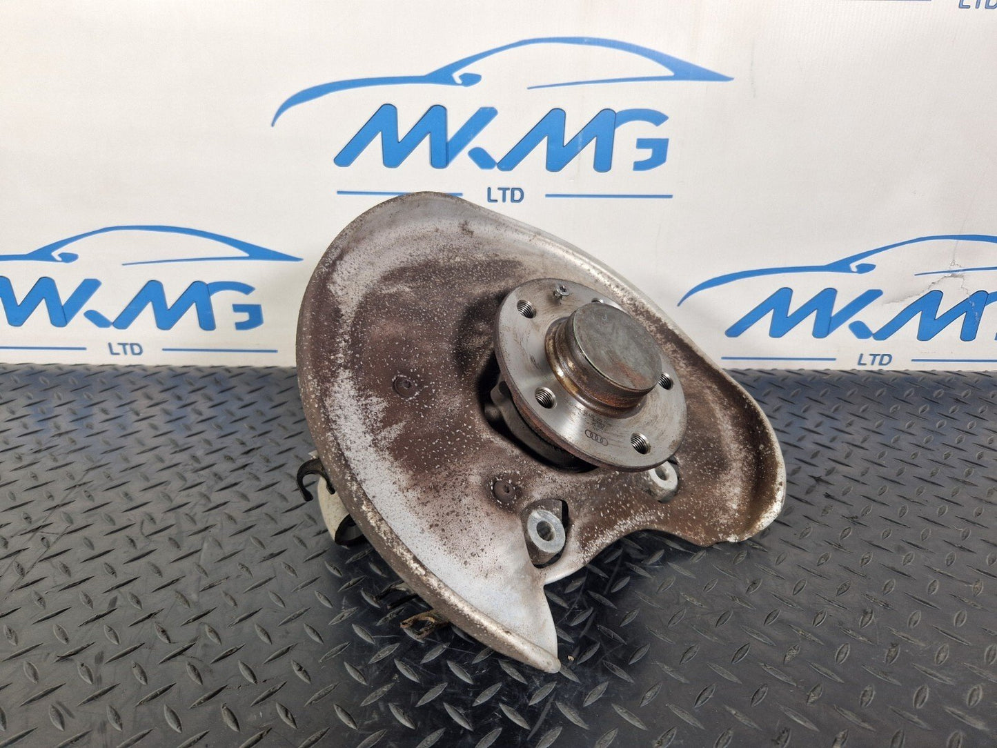16-19 AUDI A4 B9 N/S/R REAR LEFT SIDE WHEEL HUB & BEARING 8W0615611
