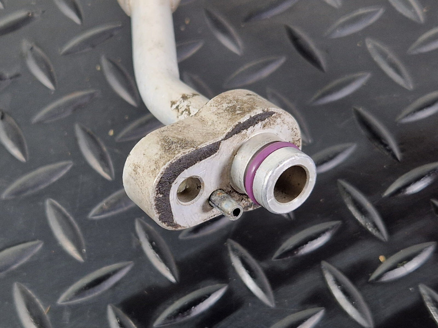 16-19 AUDI A4 B9 GENUINE AIR CONDITIONING AC PIPE HOSE 8W0816721B