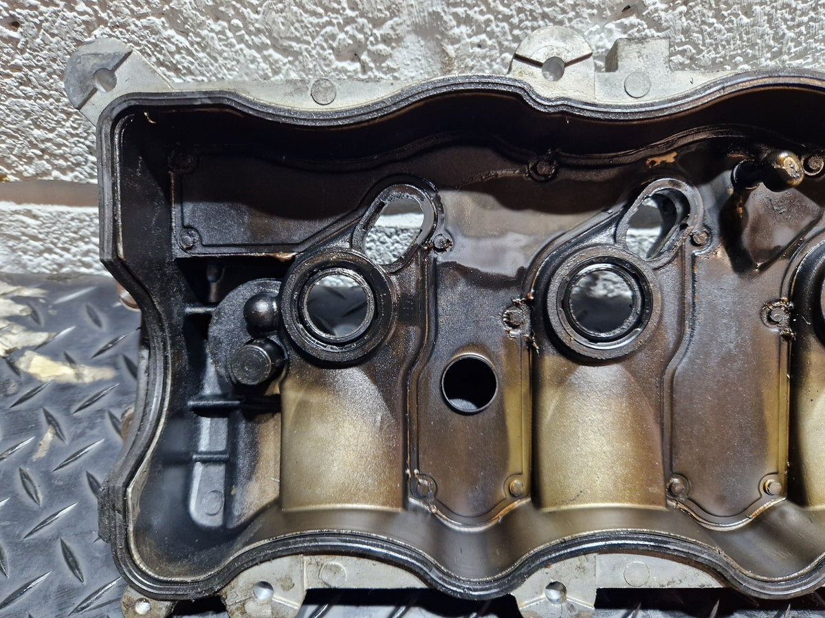 Kia Carens MK2 (UN) D4EA 2.0L Diesel D4EA Engine Rocker Cover