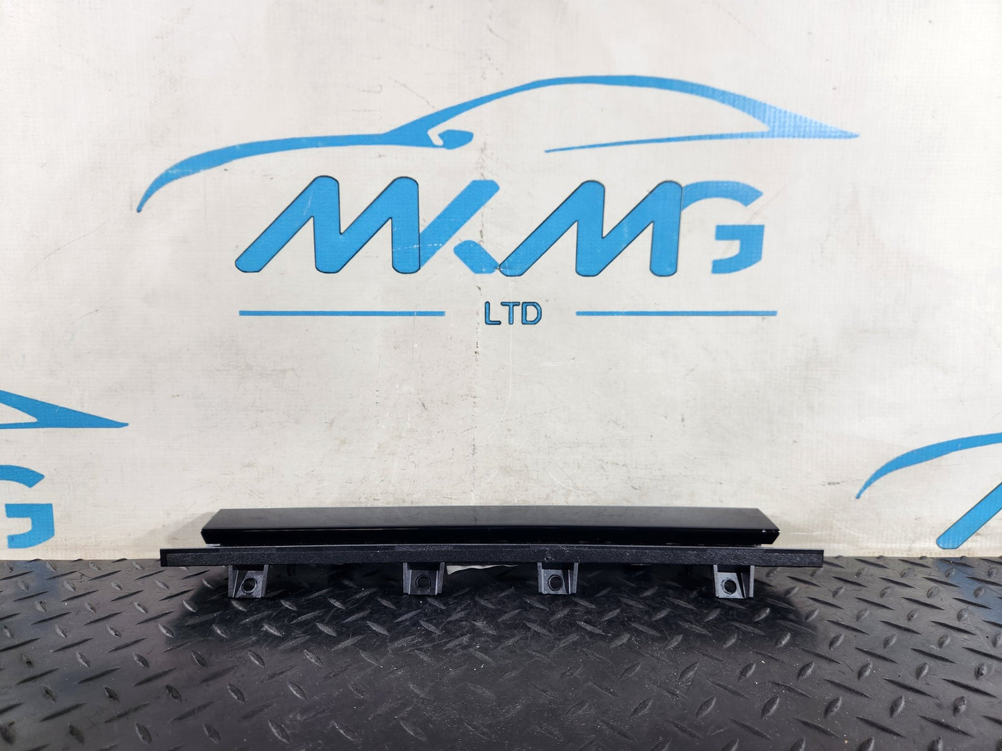 Range Rover Evoque L551 Interior Dashboard Trim Panel Damaged R8D2-045R61-BB