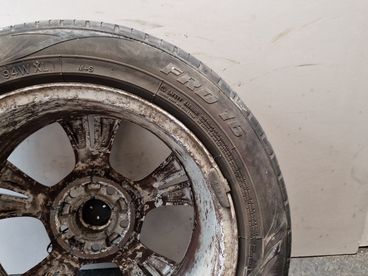 Ford Focus MK3 16" Alloy Wheel with Tyre 205/55/16 ~6mm CM5C-1007-AXA