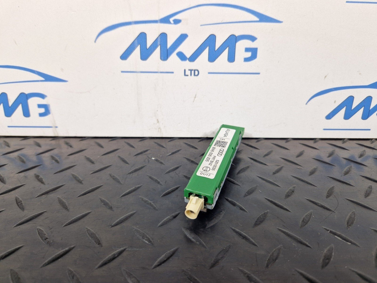 16-24 AUDI A5 F5 COUPE GENUINE ANTENNA AMPLIFIER BOOSTER 8W6035225