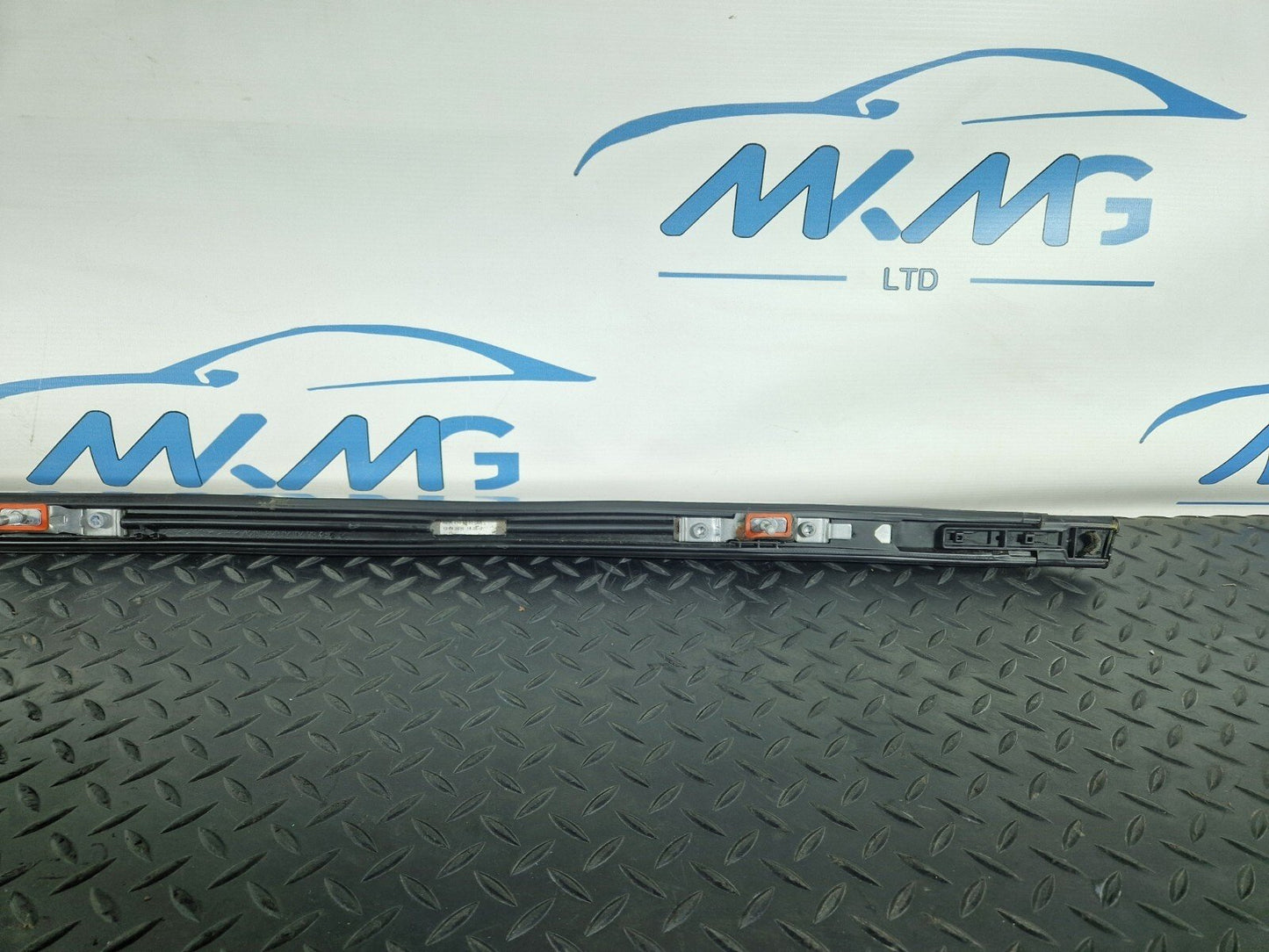 14-21 MERCEDES BENZ W205 GENUINE DRIVER RIGHT SIDE ROOF RAIL A2058900693