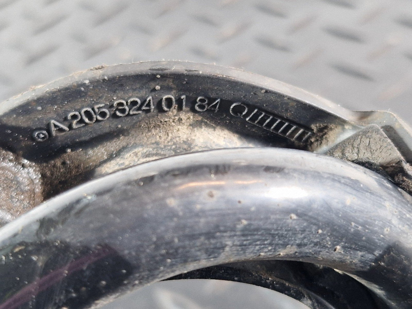 16-22 MERCEDES BENZ X253 GENUINE REAR COIL SPRING A2053240184