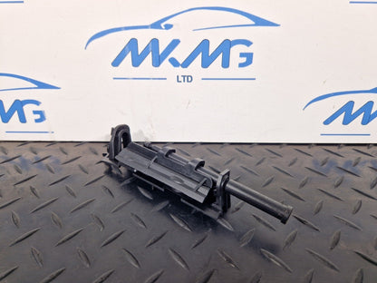16-19 AUDI A4 B9 GENUINE RIGHT DRIVER SIDE REAR BUMPER BRACKET GUIDE 8W5807890