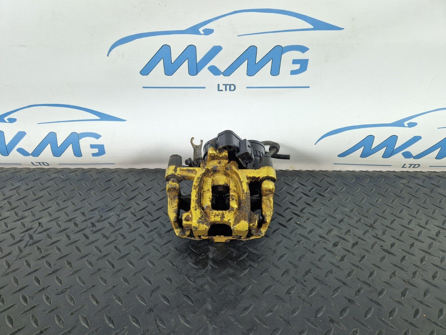 16-22 BMW X1 F48 GENUINE OEM REAR LEFT PASSENGER SIDE N/S BRAKE CALIPER 6798957