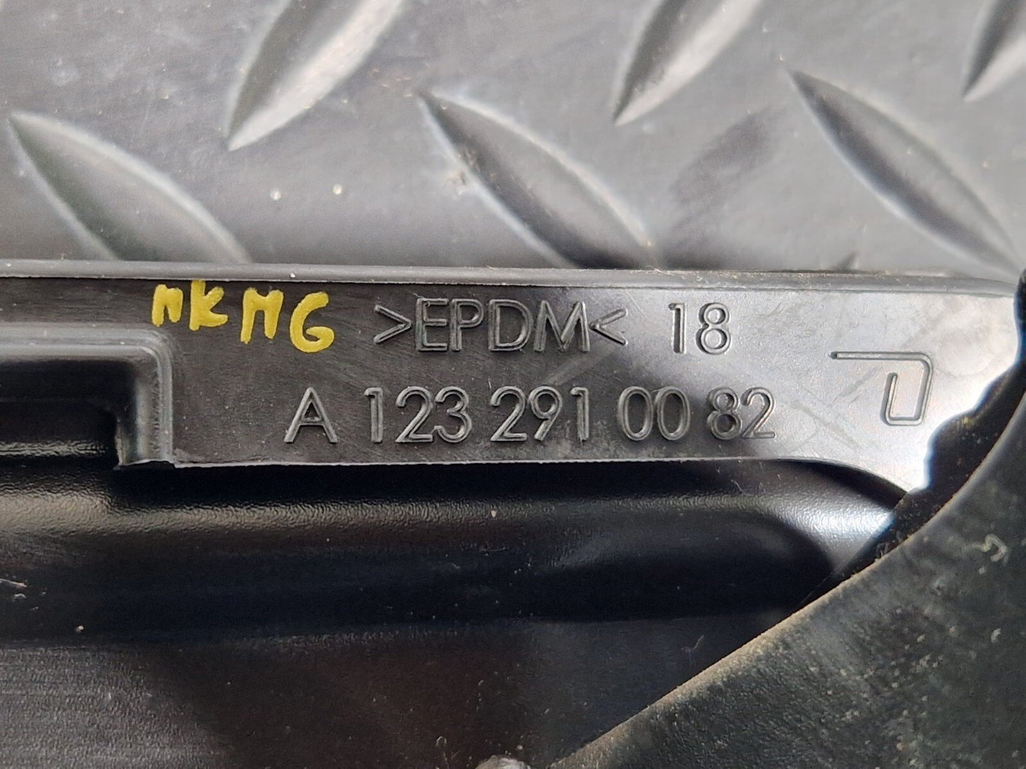 14-21 MERCEDES BENZ C200d W205 GENUINE BRAKE PEDAL A2052920515 A2052920507