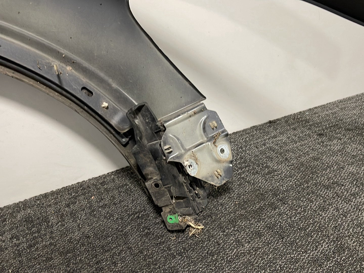 Volvo C30 MK1 FL (MK) (533) Coupe Front Left N/S Passenger Wing Fender Panel in Titanium Grey 45500