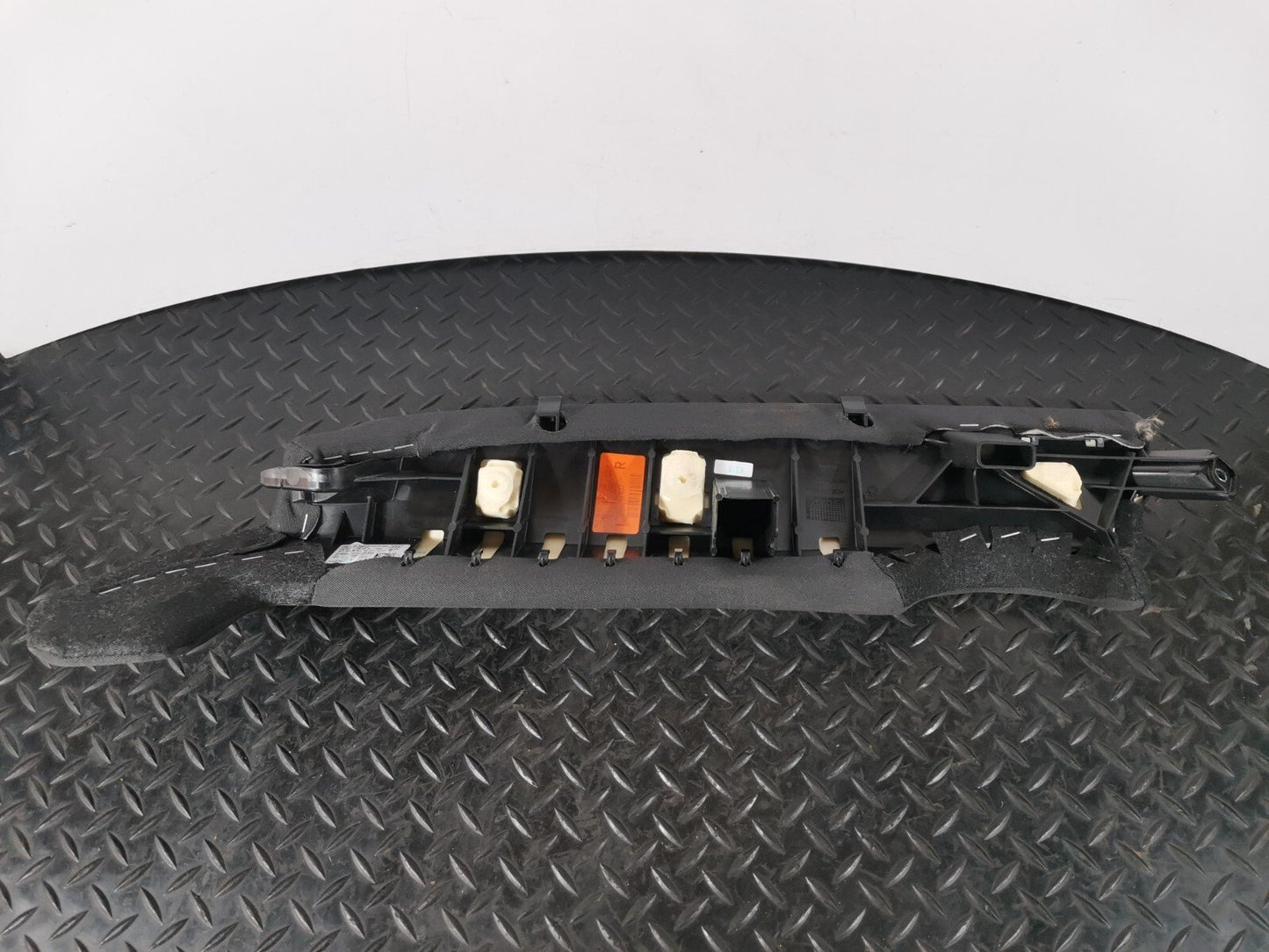 16-19 AUDI A4 B9 SALOON GENUINE REAR RIGHT DRIVER SIDE CLOTH BOLSTER 8W0885704